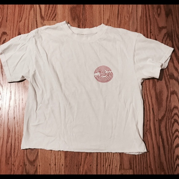 Brandy Melville Tops - BRANDY MELVILLE TSHIRT